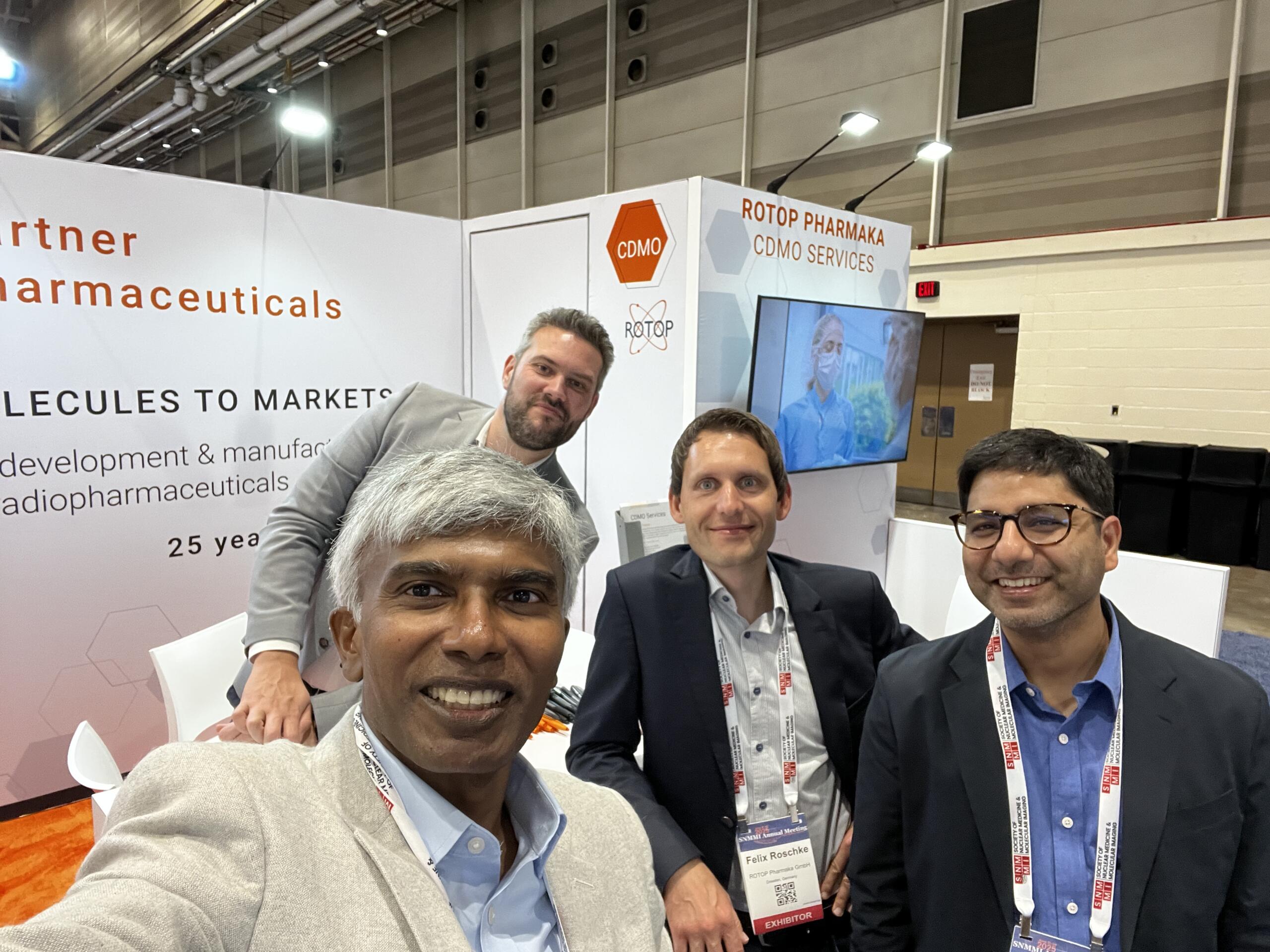 ROTOP Team at SNMMI booth