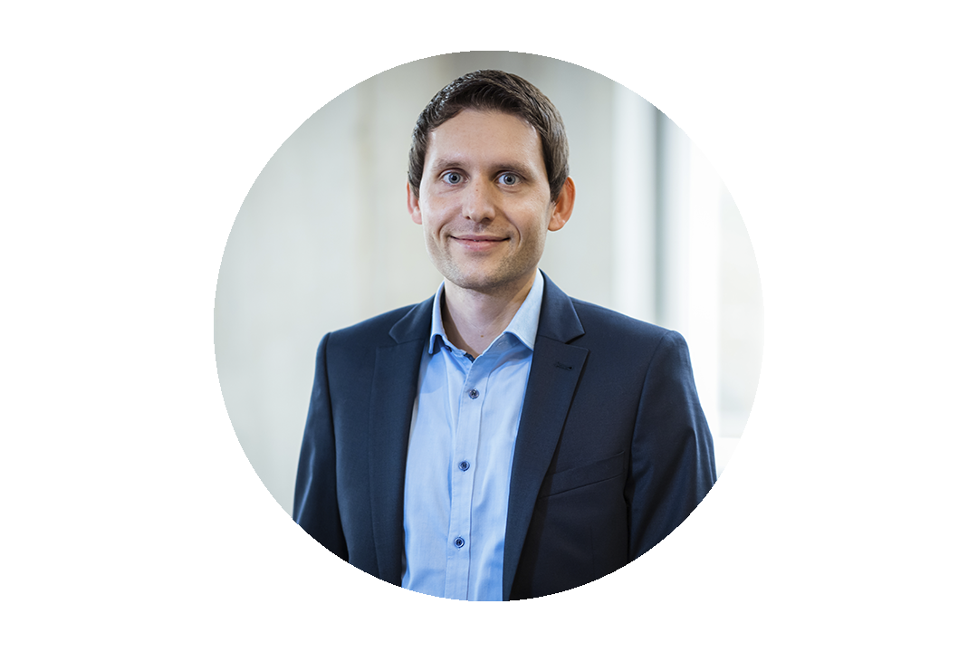 Portrait einer Fachleitung der ROTOP Pharmaka GmbH, Hersteller von Radiopharmaka in Dresden