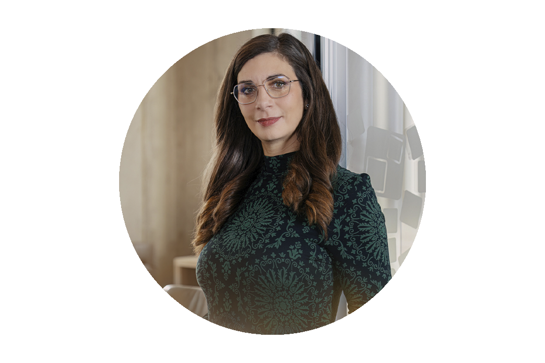 Portrait einer Fachleitung der ROTOP Pharmaka GmbH, Hersteller von Radiopharmaka in Dresden